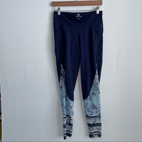 Free2B leggings blue with mesh floral pattern - Picture 4 of 10